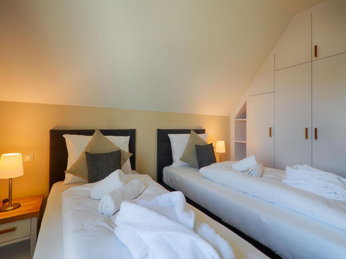 Reetland Am Meer - Luxus Reetdachvilla Mit 3 Schlafzimmern, Sauna Und Kamin F18 Dranske Ngoại thất bức ảnh